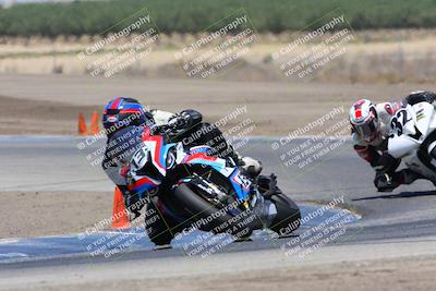 media/Jul-22-2022-TrackDaz (Fri) [[ca4971259a]]/Club Racers/2pm (Outside Grapevine)/